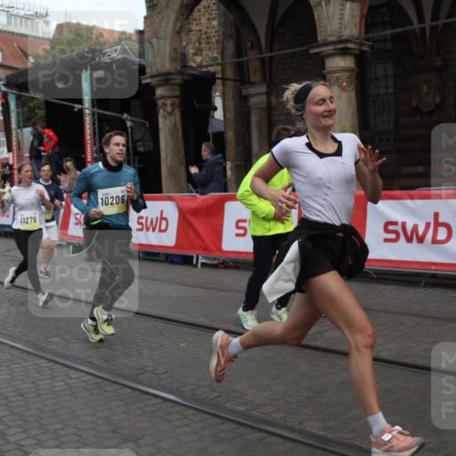 05.10.2025 - 20. swb-Marathon Bremen Yannick Fuchs http://msf.ph/oto/9316809 05.10.2025 10:51:10 Ziel 9256, 9287, 9416, 9894, 10206, 10226, 10669, 11279, 11573 meine-sportfotos.de