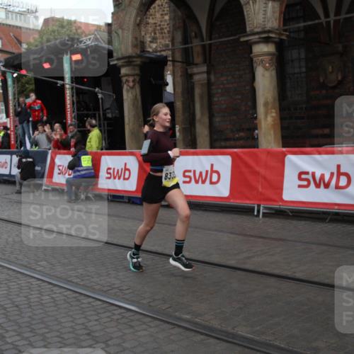 05.10.2025 - 20. swb-Marathon Bremen Yannick Fuchs http://msf.ph/oto/9316826 05.10.2025 10:51:47 Ziel 8333, 9259, 10436 meine-sportfotos.de