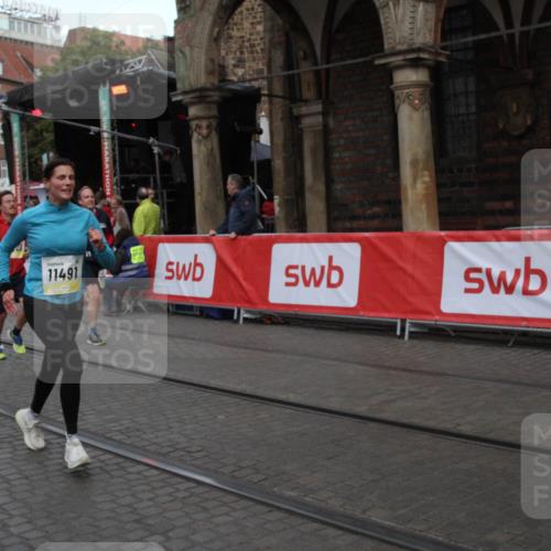 05.10.2025 - 20. swb-Marathon Bremen Yannick Fuchs http://msf.ph/oto/9316854 05.10.2025 10:52:23 Ziel 9584, 9955, 9987, 10719, 10927, 11128, 11458, 11491, 11665 meine-sportfotos.de