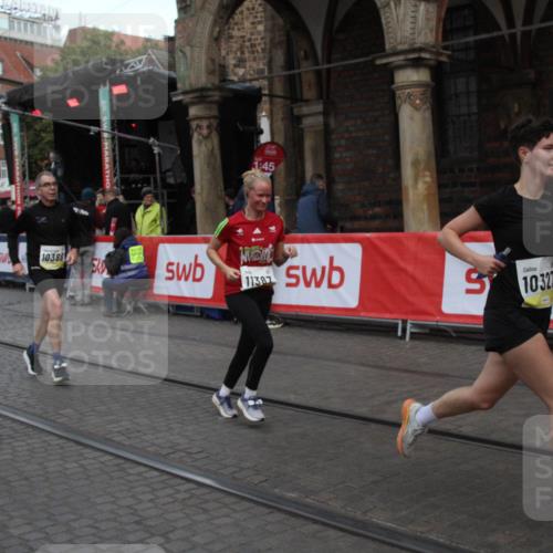05.10.2025 - 20. swb-Marathon Bremen Yannick Fuchs http://msf.ph/oto/9316867 05.10.2025 10:52:37 Ziel 8888, 9439, 9903, 10327, 10388, 11283, 11387, 11413 meine-sportfotos.de