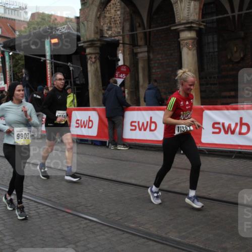 05.10.2025 - 20. swb-Marathon Bremen Yannick Fuchs http://msf.ph/oto/9316868 05.10.2025 10:52:38 Ziel 8888, 9439, 9903, 10388, 10548, 11283, 11387, 11413 meine-sportfotos.de