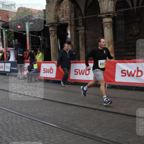 05.10.2025 - 20. swb-Marathon Bremen Yannick Fuchs http://msf.ph/oto/9316875 05.10.2025 10:52:47 Ziel 9517, 10833, 11012, 11587 meine-sportfotos.de