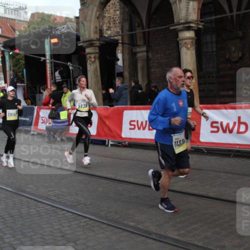 05.10.2025 - 20. swb-Marathon Bremen Yannick Fuchs http://msf.ph/oto/9316952 05.10.2025 10:54:07 Ziel 9520, 9807, 9835, 10019, 10075, 10631, 10662, 11303, 11339, 11432, 11593 meine-sportfotos.de