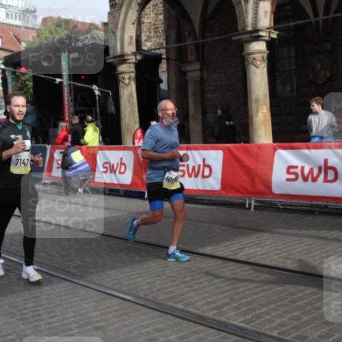 05.10.2025 - 20. swb-Marathon Bremen Yannick Fuchs http://msf.ph/oto/9317048 05.10.2025 10:56:00 Ziel 7147, 9871, 10654, 10758, 10921, 11439 meine-sportfotos.de