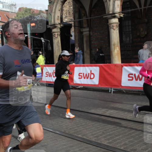 05.10.2025 - 20. swb-Marathon Bremen Yannick Fuchs http://msf.ph/oto/9317069 05.10.2025 10:56:21 Ziel 9258, 10196, 10992, 11364, 11554, 11741 meine-sportfotos.de