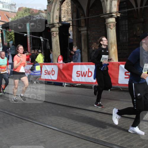05.10.2025 - 20. swb-Marathon Bremen Yannick Fuchs http://msf.ph/oto/9317084 05.10.2025 10:56:40 Ziel 9547, 9886, 10008, 10042, 10971, 11260, 11475, 11691 meine-sportfotos.de