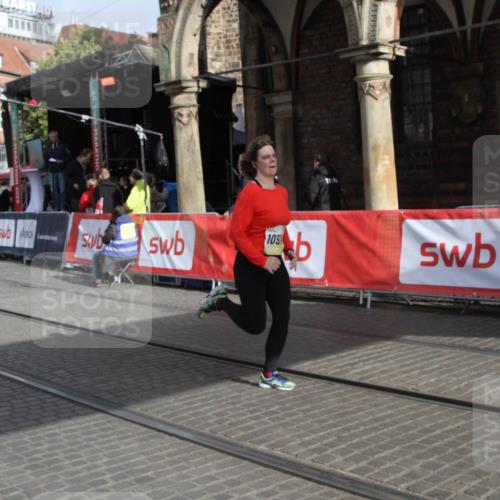 05.10.2025 - 20. swb-Marathon Bremen Yannick Fuchs http://msf.ph/oto/9317098 05.10.2025 10:56:59 Ziel 9669, 10105, 10397, 10924, 11168, 11274 meine-sportfotos.de
