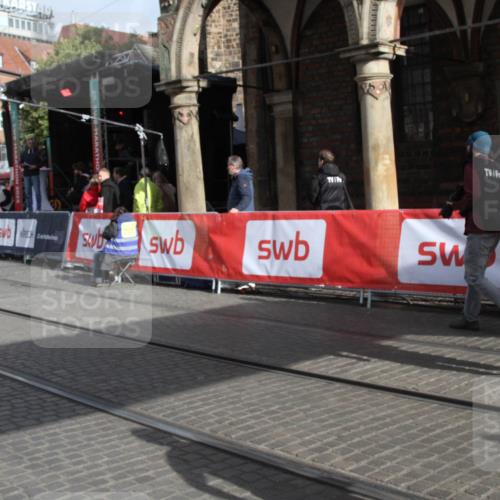 05.10.2025 - 20. swb-Marathon Bremen Yannick Fuchs http://msf.ph/oto/9317109 05.10.2025 10:57:11 Ziel 5172, 9231, 9314, 9577, 9797, 10545, 11138, 11202, 11435, 11566 meine-sportfotos.de