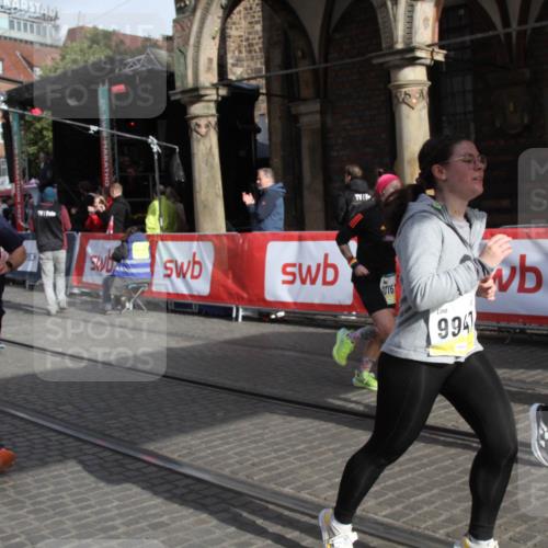 05.10.2025 - 20. swb-Marathon Bremen Yannick Fuchs http://msf.ph/oto/9317122 05.10.2025 10:57:24 Ziel 7101, 9260, 9292, 9450, 9550, 9844, 9947, 10169, 10281, 10367, 10657, 11015 meine-sportfotos.de