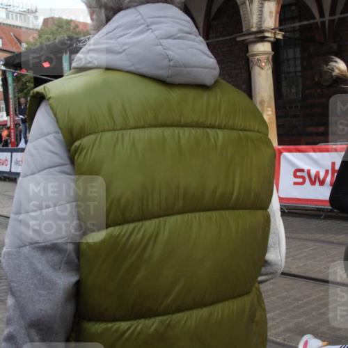 05.10.2025 - 20. swb-Marathon Bremen Yannick Fuchs http://msf.ph/oto/9317189 05.10.2025 10:58:28 Ziel 9433, 9608, 10084, 10586, 11181, 11184, 11291, 11495, 11591, 11700 meine-sportfotos.de