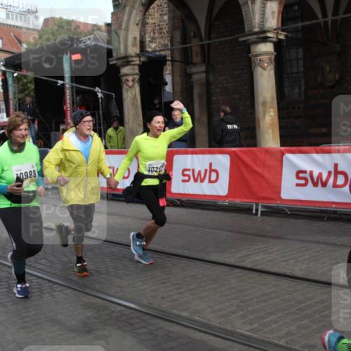 05.10.2025 - 20. swb-Marathon Bremen Yannick Fuchs http://msf.ph/oto/9317198 05.10.2025 10:58:38 Ziel 9430, 9472, 9529, 9766, 9913, 10049, 10261, 10285, 10408, 10513, 10936, 10988 meine-sportfotos.de