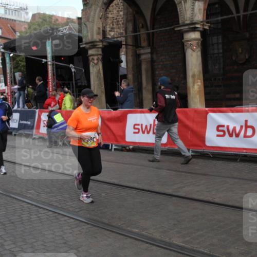 05.10.2025 - 20. swb-Marathon Bremen Yannick Fuchs http://msf.ph/oto/9317228 05.10.2025 10:59:19 Ziel 9454, 9508, 10200, 10274, 11207, 11400 meine-sportfotos.de