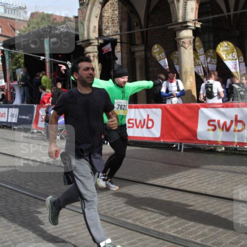 05.10.2025 - 20. swb-Marathon Bremen Yannick Fuchs http://msf.ph/oto/9317266 05.10.2025 11:00:14 Ziel 7177, 7621, 9672, 10345, 10489, 10889, 10919, 11050, 11125, 11600, 11713 meine-sportfotos.de