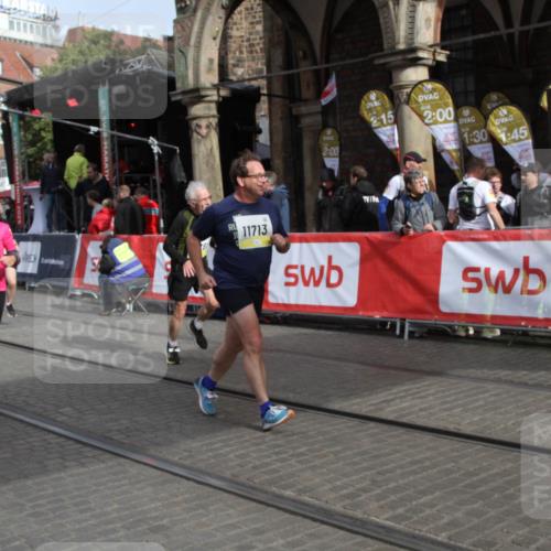 05.10.2025 - 20. swb-Marathon Bremen Yannick Fuchs http://msf.ph/oto/9317267 05.10.2025 11:00:17 Ziel 7177, 9495, 9672, 10345, 10889, 10919, 10985, 11050, 11713 meine-sportfotos.de