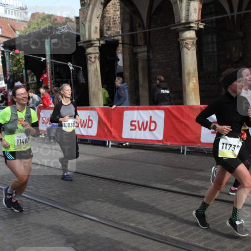 05.10.2025 - 20. swb-Marathon Bremen Yannick Fuchs http://msf.ph/oto/9317335 05.10.2025 11:01:45 Ziel 9269, 9294, 9782, 10026, 10370, 10562, 10903, 10904, 11463, 11732, 11733 meine-sportfotos.de