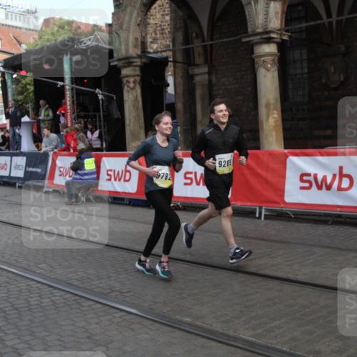 05.10.2025 - 20. swb-Marathon Bremen Yannick Fuchs http://msf.ph/oto/9317337 05.10.2025 11:01:48 Ziel 9189, 9269, 9294, 9782, 10004, 10370, 10903, 10904 meine-sportfotos.de