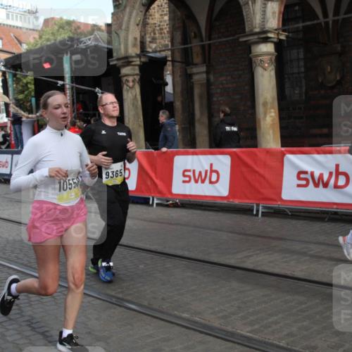 05.10.2025 - 20. swb-Marathon Bremen Yannick Fuchs http://msf.ph/oto/9317347 05.10.2025 11:02:00 Ziel 9365, 9655, 10558, 10837, 10944, 11415, 11647 meine-sportfotos.de
