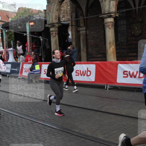 05.10.2025 - 20. swb-Marathon Bremen Yannick Fuchs http://msf.ph/oto/9317388 05.10.2025 11:02:55 Ziel 9846, 10167, 10207, 10656, 10734, 10940, 11087, 11193, 11504, 11576, 11667, 11668 meine-sportfotos.de