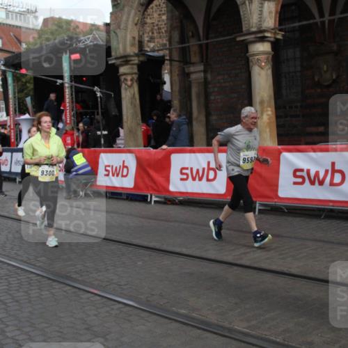 05.10.2025 - 20. swb-Marathon Bremen Yannick Fuchs http://msf.ph/oto/9317404 05.10.2025 11:03:13 Ziel 9300, 9593, 10185, 10996, 11682 meine-sportfotos.de