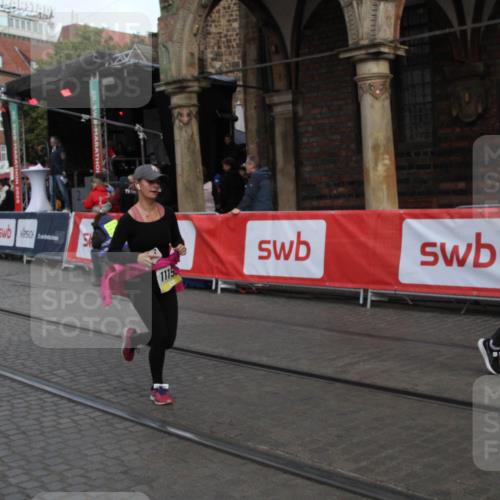 05.10.2025 - 20. swb-Marathon Bremen Yannick Fuchs http://msf.ph/oto/9317424 05.10.2025 11:03:33 Ziel 9308, 9486, 9498, 9850, 11150 meine-sportfotos.de