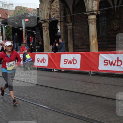 05.10.2025 - 20. swb-Marathon Bremen Yannick Fuchs http://msf.ph/oto/9317431 05.10.2025 11:03:43 Ziel 9940, 10213, 10297, 10478, 10711, 10713, 11589 meine-sportfotos.de