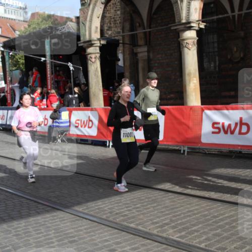 05.10.2025 - 20. swb-Marathon Bremen Yannick Fuchs http://msf.ph/oto/9317454 05.10.2025 11:04:17 Ziel 9448, 10098, 10853, 11001, 11077, 11102, 11685 meine-sportfotos.de
