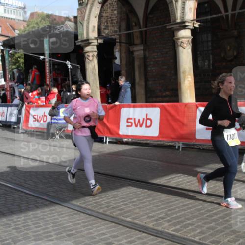 05.10.2025 - 20. swb-Marathon Bremen Yannick Fuchs http://msf.ph/oto/9317455 05.10.2025 11:04:17 Ziel 9448, 10098, 10853, 11001, 11077, 11102, 11685 meine-sportfotos.de