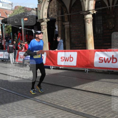 05.10.2025 - 20. swb-Marathon Bremen Yannick Fuchs http://msf.ph/oto/9317473 05.10.2025 11:04:33 Ziel 8111, 9610, 10278, 10439, 10483, 10956, 11044, 11704 meine-sportfotos.de
