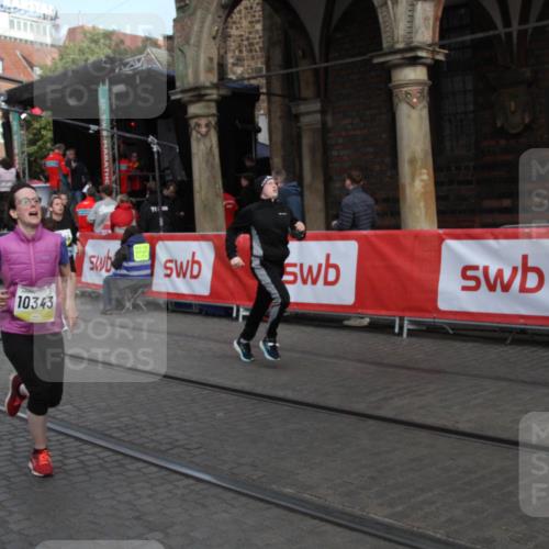 05.10.2025 - 20. swb-Marathon Bremen Yannick Fuchs http://msf.ph/oto/9317520 05.10.2025 11:05:19 Ziel 9440, 9690, 9908, 10255, 10343, 10990, 11501, 11540, 11650, 11707 meine-sportfotos.de