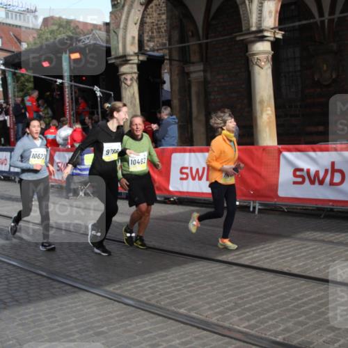 05.10.2025 - 20. swb-Marathon Bremen Yannick Fuchs http://msf.ph/oto/9317564 05.10.2025 11:06:13 Ziel 9438, 9786, 10100, 10192, 10249, 10462, 10623, 10848, 11231, 11296 meine-sportfotos.de