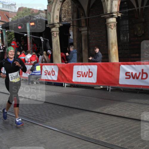 05.10.2025 - 20. swb-Marathon Bremen Yannick Fuchs http://msf.ph/oto/9317577 05.10.2025 11:06:25 Ziel 9205, 10611, 11233, 11485 meine-sportfotos.de