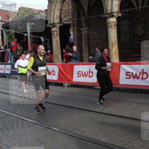 05.10.2025 - 20. swb-Marathon Bremen Yannick Fuchs http://msf.ph/oto/9317588 05.10.2025 11:06:41 Ziel 9178, 9357, 9619, 10239, 11027, 11324, 11605, 11706, 11721, 11746 meine-sportfotos.de