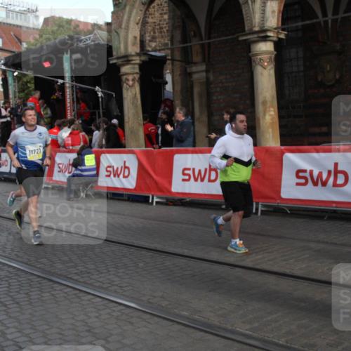 05.10.2025 - 20. swb-Marathon Bremen Yannick Fuchs http://msf.ph/oto/9317589 05.10.2025 11:06:42 Ziel 9178, 9357, 9619, 10239, 11027, 11324, 11605, 11706, 11721, 11746, 11747 meine-sportfotos.de