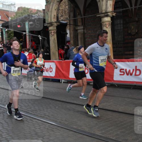 05.10.2025 - 20. swb-Marathon Bremen Yannick Fuchs http://msf.ph/oto/9317591 05.10.2025 11:06:43 Ziel 9178, 9357, 9619, 10239, 11027, 11605, 11721, 11746, 11747 meine-sportfotos.de