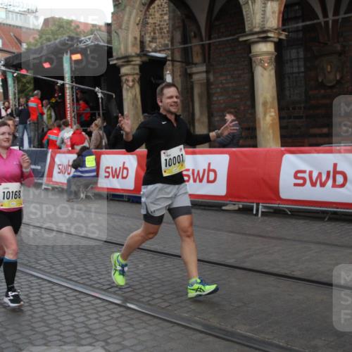 05.10.2025 - 20. swb-Marathon Bremen Yannick Fuchs http://msf.ph/oto/9317599 05.10.2025 11:06:53 Ziel 8574, 9321, 9605, 9826, 9942, 10001, 10148, 10168, 10580, 10747, 10748, 10937, 11355, 11389, 11414, 11497 meine-sportfotos.de