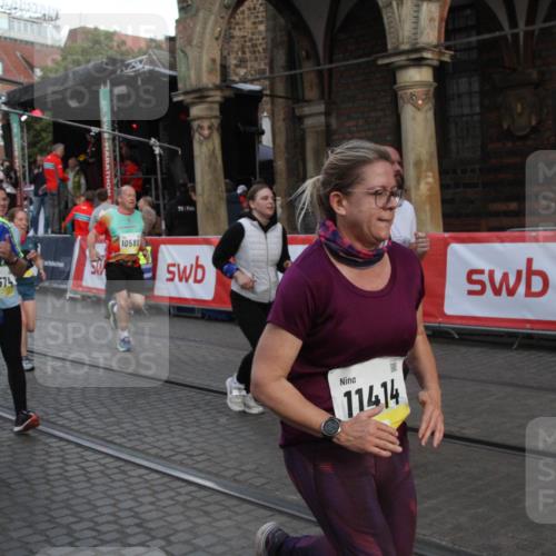 05.10.2025 - 20. swb-Marathon Bremen Yannick Fuchs http://msf.ph/oto/9317603 05.10.2025 11:06:56 Ziel 8574, 9321, 9605, 9826, 9942, 9976, 10580, 11355, 11389, 11414, 11497 meine-sportfotos.de