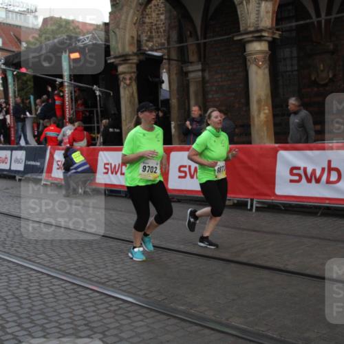 05.10.2025 - 20. swb-Marathon Bremen Yannick Fuchs http://msf.ph/oto/9317619 05.10.2025 11:07:18 Ziel 9217, 9265, 9702, 9877, 10902, 11477 meine-sportfotos.de