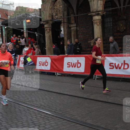 05.10.2025 - 20. swb-Marathon Bremen Yannick Fuchs http://msf.ph/oto/9317639 05.10.2025 11:08:01 Ziel 8123, 9212, 10135, 10365, 10366, 10706, 10782, 10783, 11677 meine-sportfotos.de