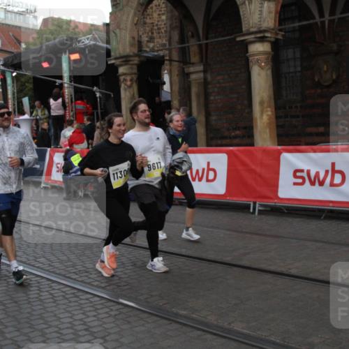 05.10.2025 - 20. swb-Marathon Bremen Yannick Fuchs http://msf.ph/oto/9317646 05.10.2025 11:08:14 Ziel 9599, 9617, 9874, 10125, 10866, 11309 meine-sportfotos.de