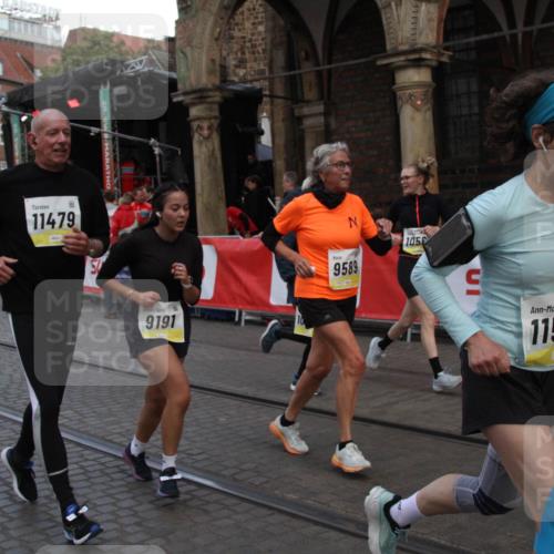 05.10.2025 - 20. swb-Marathon Bremen Yannick Fuchs http://msf.ph/oto/9317672 05.10.2025 11:08:50 Ziel 9191, 9274, 9276, 9589, 10051, 10567, 10939, 11479, 11590 meine-sportfotos.de