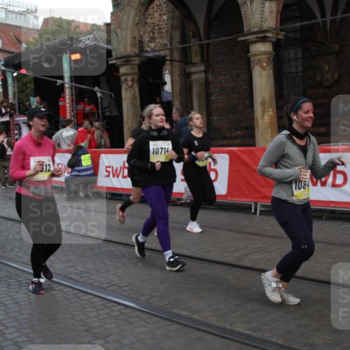 05.10.2025 - 20. swb-Marathon Bremen Yannick Fuchs http://msf.ph/oto/9317679 05.10.2025 11:09:02 Ziel 9466, 9774, 9912, 10031, 10087, 10248, 10458, 10714, 10840, 11126, 11142 meine-sportfotos.de