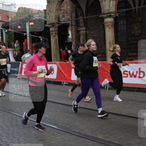05.10.2025 - 20. swb-Marathon Bremen Yannick Fuchs http://msf.ph/oto/9317680 05.10.2025 11:09:02 Ziel 9466, 9774, 9912, 10031, 10087, 10248, 10458, 10714, 10840, 11126, 11142 meine-sportfotos.de