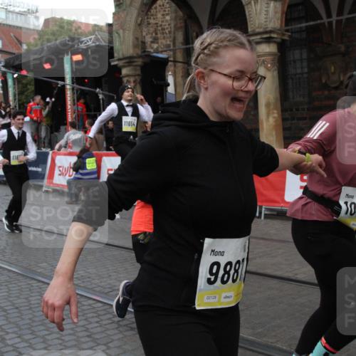 05.10.2025 - 20. swb-Marathon Bremen Yannick Fuchs http://msf.ph/oto/9317715 05.10.2025 11:09:49 Ziel 9001, 9538, 9887, 10316, 10412, 10672, 10881, 10886, 11206, 11654, 11655 meine-sportfotos.de