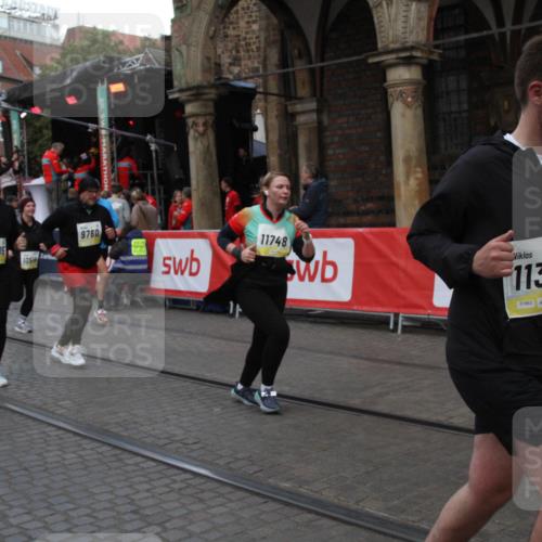 05.10.2025 - 20. swb-Marathon Bremen Yannick Fuchs http://msf.ph/oto/9317727 05.10.2025 11:10:03 Ziel 9288, 9760, 10435, 10515, 10659, 10885, 11381, 11405, 11634, 11748 meine-sportfotos.de