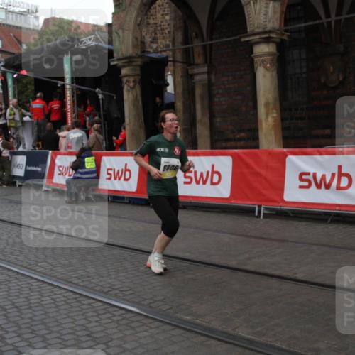 05.10.2025 - 20. swb-Marathon Bremen Yannick Fuchs http://msf.ph/oto/9317741 05.10.2025 11:10:19 Ziel 9806, 10189, 11261, 11333 meine-sportfotos.de