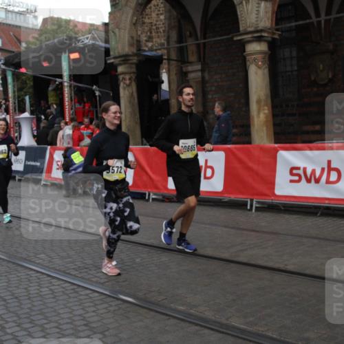 05.10.2025 - 20. swb-Marathon Bremen Yannick Fuchs http://msf.ph/oto/9317758 05.10.2025 11:10:47 Ziel 9572, 9804, 10665, 10962, 11157 meine-sportfotos.de
