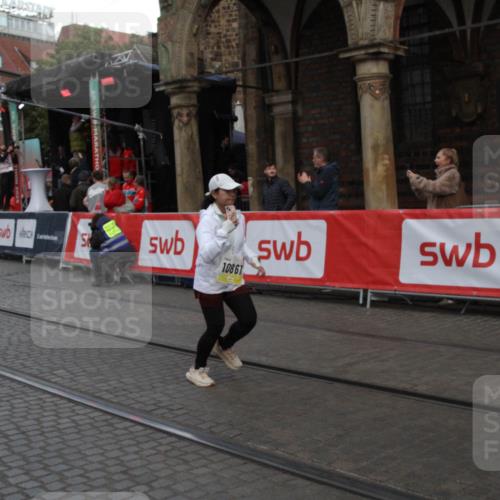 05.10.2025 - 20. swb-Marathon Bremen Yannick Fuchs http://msf.ph/oto/9317762 05.10.2025 11:10:54 Ziel 9984, 10399, 10861, 11161, 11318, 11544 meine-sportfotos.de