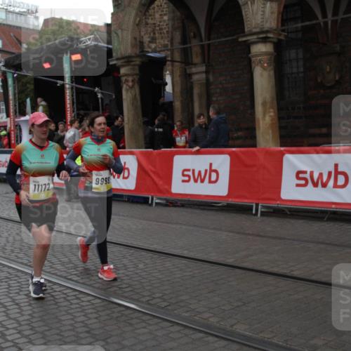 05.10.2025 - 20. swb-Marathon Bremen Yannick Fuchs http://msf.ph/oto/9317790 05.10.2025 11:11:46 Ziel 9680, 9999, 10058, 10235, 10236, 11172 meine-sportfotos.de