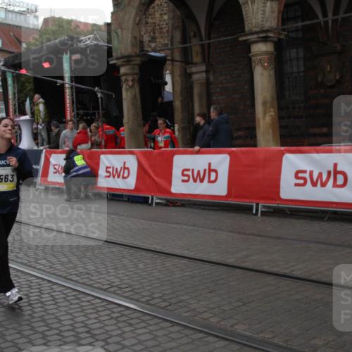 05.10.2025 - 20. swb-Marathon Bremen Yannick Fuchs http://msf.ph/oto/9317796 05.10.2025 11:11:58 Ziel 7007, 9784, 10839, 11215, 11563 meine-sportfotos.de