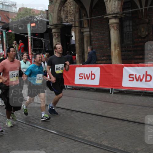 05.10.2025 - 20. swb-Marathon Bremen Yannick Fuchs http://msf.ph/oto/9317827 05.10.2025 11:13:48 Ziel 9242, 9899, 10040, 10364, 10574, 10705, 10707, 10957, 11060, 11068, 11264, 11385 meine-sportfotos.de